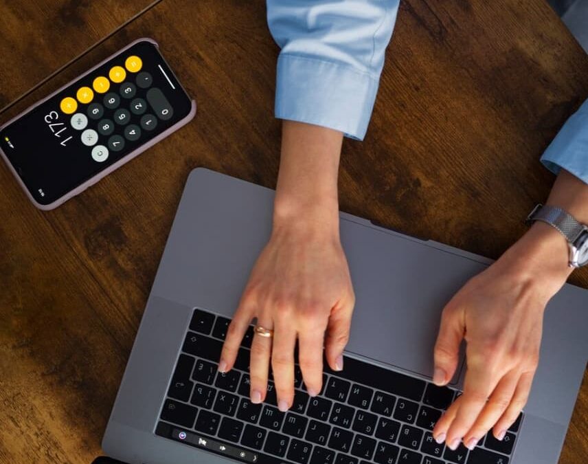 Factura electrónica obligatoria para autónomos en 2025: Guía completa